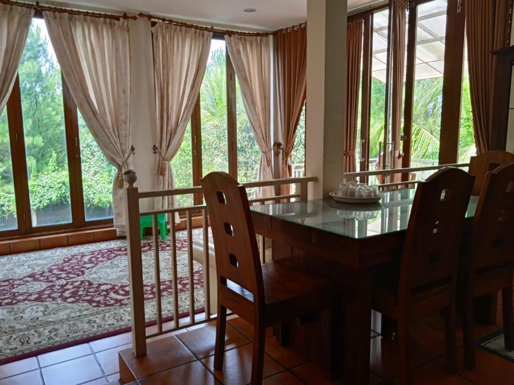 Villa Gathering Yuni Syahla Citaringgul Bagian luar foto